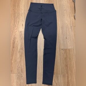 ALO yoga dark grey size M leggings